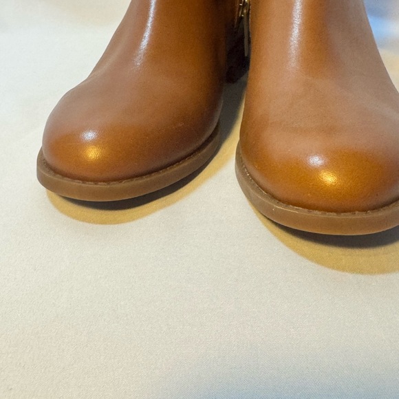 Michael Kors Brown Leather Ankle Boots with Logo Strap – Size 6.5, NWT - Picture 3 of 6
